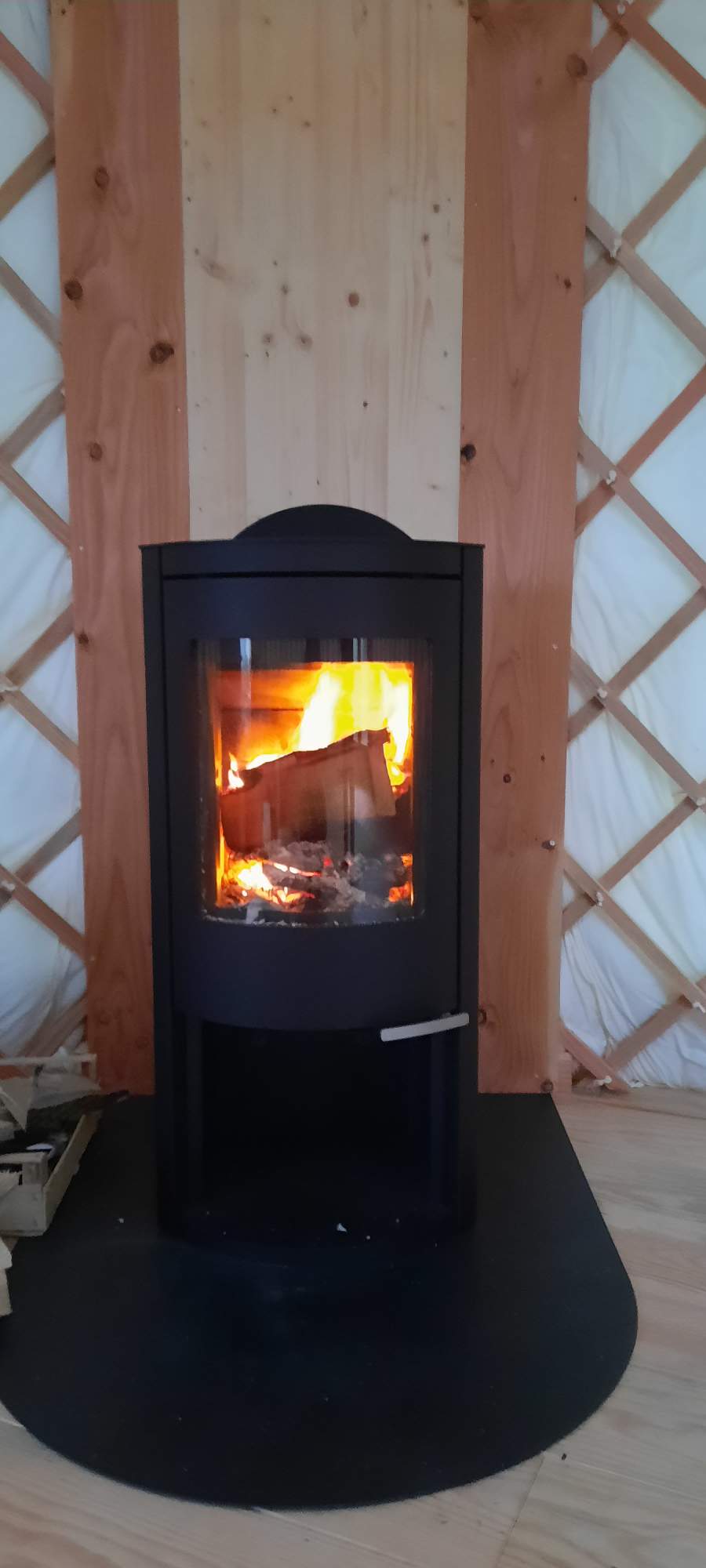 poêle à bûches RAVELLI DAFNE 5kW performant groupe JOTUL dans le Gers